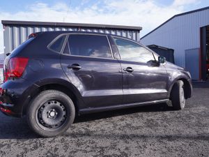 VOLKS WAGON POLO 2016 BLACK LOW MILLIAGE - Image 4