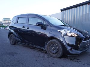 TOYOTA SIENTA 2015 BLACK 7 SEATER - Image 4