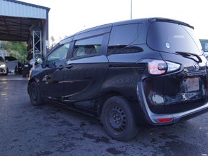 TOYOTA SIENTA 2015 BLACK 7 SEATER - Image 4