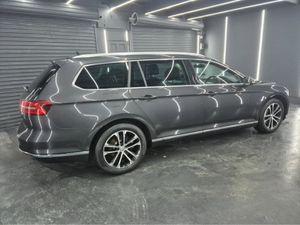 Volkswagen Passat HIGHLINE 2.0 TDI 150HP ESTATE - Image 4