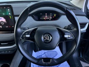 Skoda Enyaq IV 60 // HALF LEATHER HEATED SEATS // - Image 4