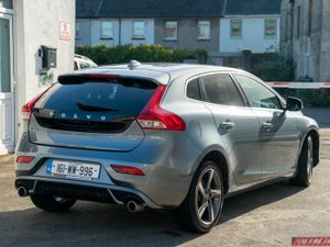 🔥 2016 Volvo V40 2.0 Diesel 🔥 R Design - Image 2