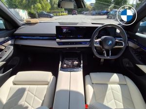 BMW i5 Edrive40 M Sport Pro Saloon - Image 3