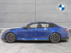 BMW M5 Saloon - Image 4