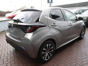 YARIS SELF CHARGING HYBRID SOL 5DR HATCHBACK AUTO - Image 4