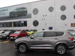 Hyundai Santa Fe 2024 - Image 2