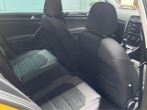 Volkswagen Golf RLINE 2.0 TDI MANUAL 6SPEED FWD 15 - Image 4