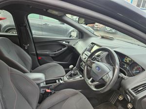 Ford Focus St-lin 1.0 Ecoboost 125PS 6SPD - Image 4