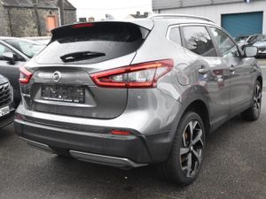 Nissan QASHQAI Automatic 1.5dci Tekna Top Spec - Image 4