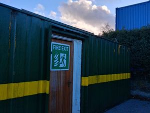 Used Modular Office and Bathroom -Perfect for Site - Image 2