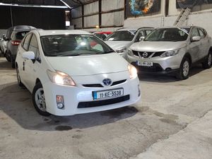 2011 Toyota Prius Pear white NCT 2027 - Image 2