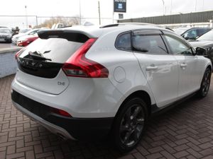 2.0D4 CROSS COUNTRY HATCH 5DR AUTOMATIC - Image 4