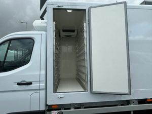 Renault Master CCAB 3.5T L3H1 Bread Van with Fridg - Image 3