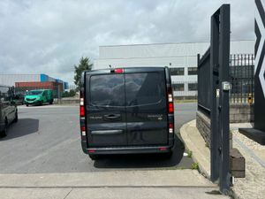 Renault Trafic AUTO EXTRA SPORT AVAIABLE FOR JULY - Image 3