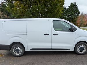 Opel Vivaro 2021/ INC VAT/ NEW DOE 11/26 - Image 4