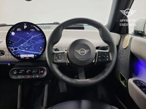 MINI HATCH Cooper SE - Image 4