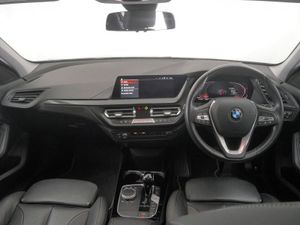 BMW 1 Series 118i Sport - Image 4