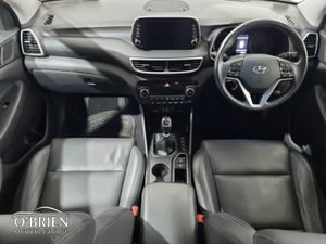 Hyundai Tucson 2WD Executive Plus - Image 2