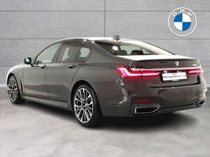 BMW 7 Series 745e M Sport Saloon - Image 3