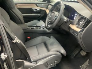 ☘️25Volvo XC90 2.0 PLUS DARK NEW GENERATION (rare) - Image 4