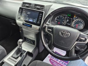 TOYOTA LANDCRUISER 2.8 LWB AUTO INCLUDES VAT - Image 2