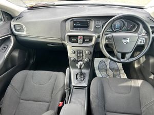 2014 VOLVO V40 1.6 PETROL AUTO LOW KMS - Image 2