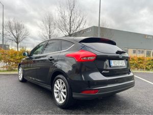 Ford Focus TITANIUM 1.6 TDCI *FULL SERVICE HISTORY - Image 3