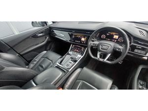Audi Q7 50 TDI  3.0 QUATTRO S LINE  BLACK EDITION - Image 4