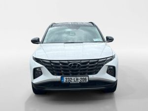 Hyundai Tucson 2WD Executive Plus 2 Tone - Image 3
