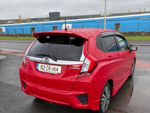 2015 Honda Fit 1.5 Hybrid LOW KMS HIGH SPEC - Image 4