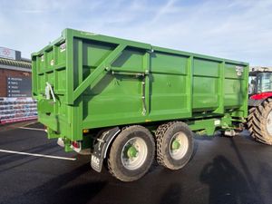 McCauley Grain Trailer - Image 4