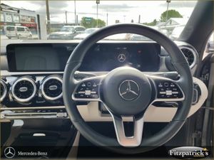 Mercedes-Benz CLA CLA180 Coup A/T Progressive - Image 2