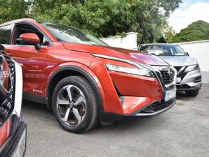 Nissan Qashqai ePOWER SV Pan roof & roof rails - Image 4