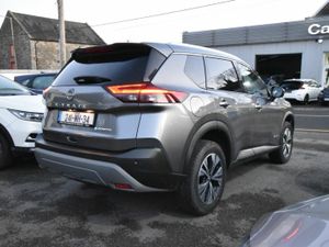 Nissan X-Trail SV Premium E-Power - Image 2