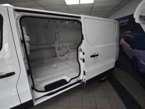 Nissan Primastar SAVE €6,275. Demo. 0 mileage. Pre - Image 4