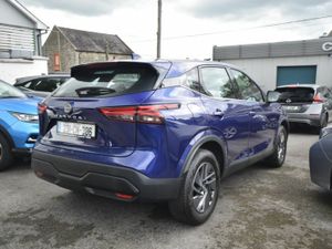Nissan Qashqai 1.3 PET MILD HYBRID SV - Image 2