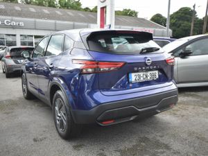 Nissan Qashqai 1.3 PET MILD HYBRID SV - Image 4