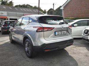 Nissan Qashqai 1.3 PET MILD HYBRID SV CVT - Image 2