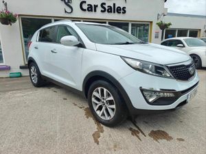 Kia Sportage 1.7D PLATINUM 2WD - Image 2