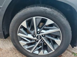 Hyundai Tucson 2WD Executive Plus - Image 3