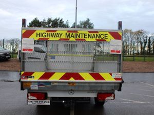 2022 Mercedes-Benz Sprinter 315 RWD Dropside - Image 4