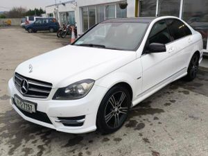 Mercedes-Benz C-Class C200CDI AVANTGARDE SPORT AUT - Image 4