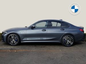 BMW 3-Series 330e M Sport Pro - Image 3