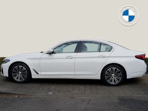 BMW 5-Series 520d SE - Image 3