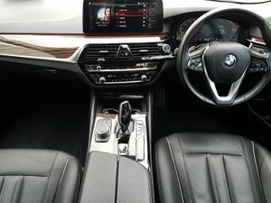 BMW 5-Series 520d SE - Image 4