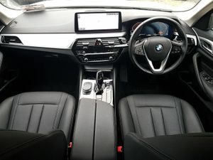 BMW 5-Series 520d SE - Image 4