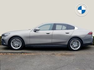 BMW i5 eDrive40 Sport Edition - Image 3