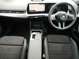 BMW iX1 eDrive20 M Sport - Image 4