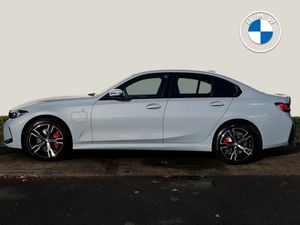 BMW 3-Series 330e M Sport Pro - Image 3