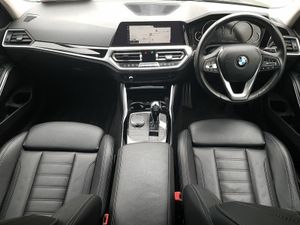 BMW 3-Series 318d Sport - Image 4